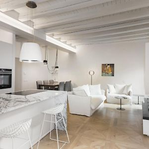 Appartement à 3 Chambres à Coucher