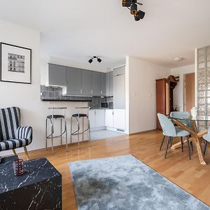 Heart And Soul Apartment