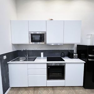 Urban Flat 66 - Pretty 3 Bedroom In Paris