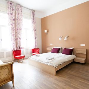 Appartement à 3 Chambres à Coucher