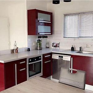 Appartement à 2 Chambres à Coucher