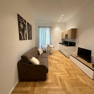 Lily Suite