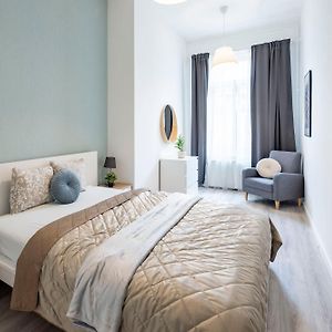 Appartement à 3 Chambres à Coucher