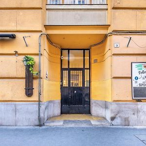 Very Central - Small Studio For Solo Traveller