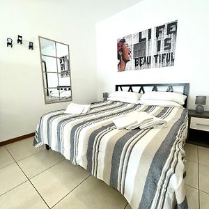 Toret Vanchiglia Studio Apartment