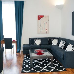 Appartement à 2 Chambres à Coucher