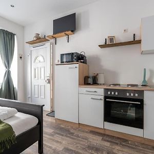 Sleek Studio By City Center By Hm