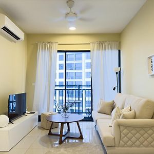 Appartement à 3 Chambres à Coucher