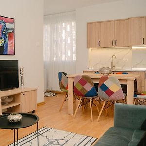 Cozy Apartment In Central Tirana