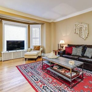 Brownstone In Gold Coast - Downtown