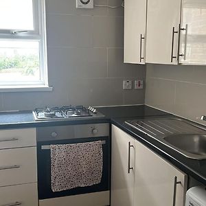 Stockwell Apartment- Ground Floor