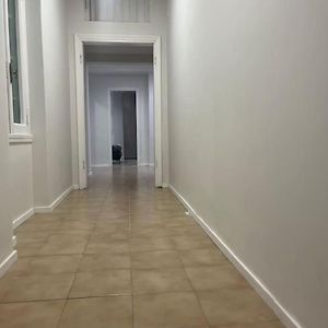 Apartment V12