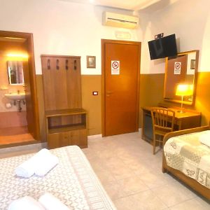 Booking Now Rome-Address Via Palestro,56- Breakfast Included