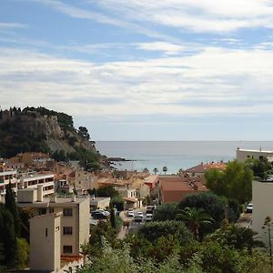 Cassis - Appartement T3 Climatise Et Vue Mer