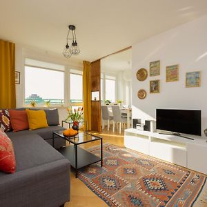 Appartement à 2 Chambres à Coucher