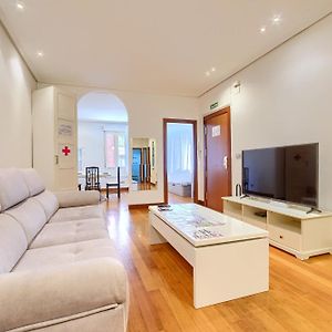 Appartement à 2 Chambres à Coucher