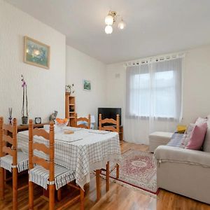 Pass The Keys Spacious Murrayfield Flat