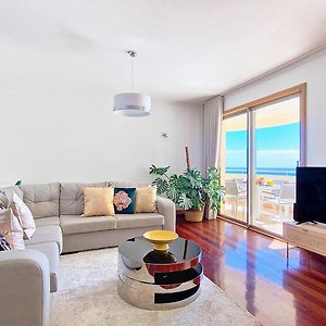 Glorious Apartment By Lovelystay