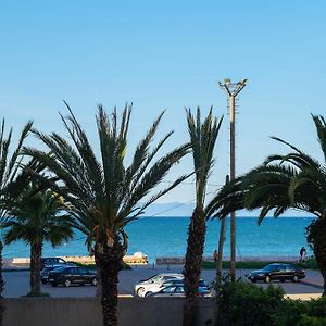 Ocean Breeze Malabata Appartement