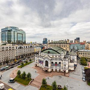 Апартаменти 4-Кімнатні В Центрі Києва, Поруч З Оперним Театром