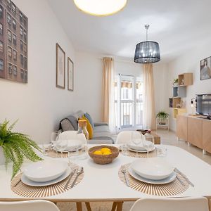 Appartement à 3 Chambres à Coucher