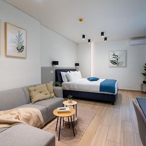 Classy 103 Studio Apartment In The Heart Of Athens
