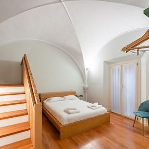 Modern Flat - Borgonuovo 23