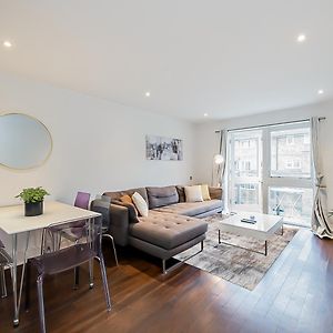 Appartement à 2 Chambres à Coucher