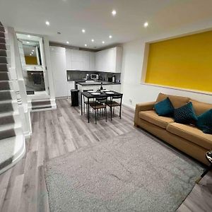 Appartement à 3 Chambres à Coucher