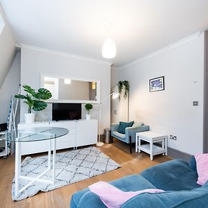Appartement à 2 Chambres à Coucher