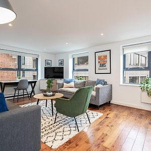 Appartement à 2 Chambres à Coucher