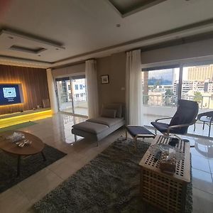Appartement à 3 Chambres à Coucher