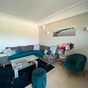 Appartement à 3 Chambres à Coucher