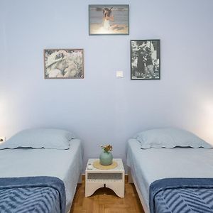 Appartement à 2 Chambres à Coucher