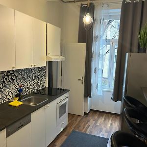 Appartement à 2 Chambres à Coucher