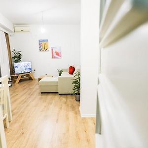 At Bazaar Central Apartment