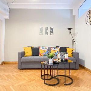 Appartement à 3 Chambres à Coucher
