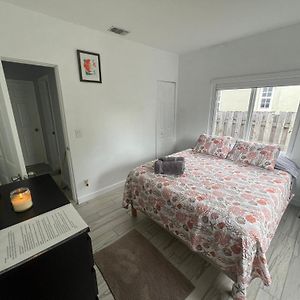 Cozy Room In A Quiet Home
