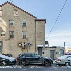 Alina & Fanny - Philadelphia Callowhill
