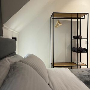 Pog Apartments