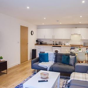Luxury 2 Bed Apartment