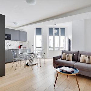 Appartement à 2 Chambres à Coucher