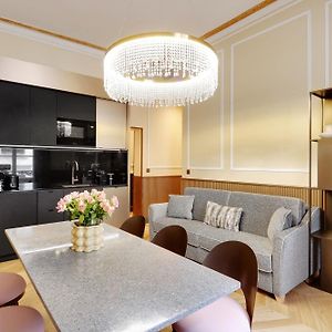 Pick A Flat'S Apartments In La Madeleine-Opera - Rue De L'Arcade