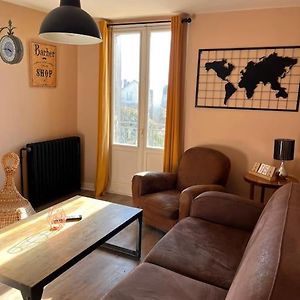 Appartement à 2 Chambres à Coucher