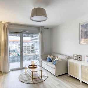 Ovelia Clermont-Ferrand - Le Puy Des Olivines