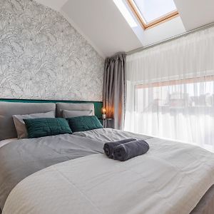 Appartement à 3 Chambres à Coucher