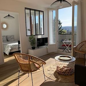 Appartement à 3 Chambres à Coucher