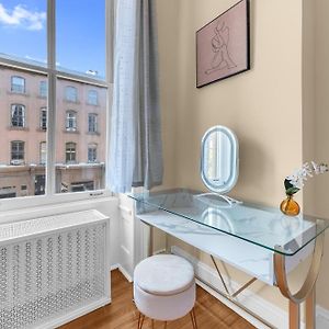 Appartement à 2 Chambres à Coucher