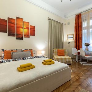 Harmony & Cute - Central Apartments