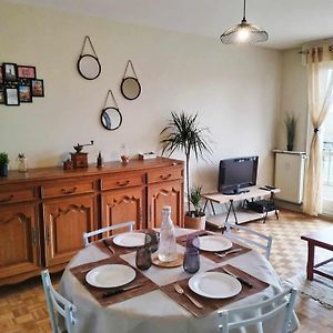 Appartement à 2 Chambres à Coucher